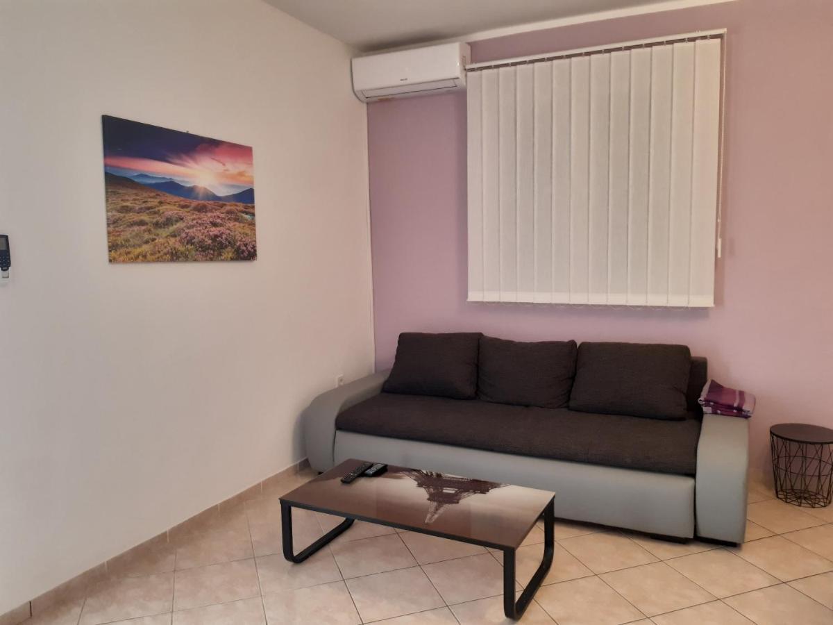 Apartments By The Sea Pag - 16100 Pag Town Εξωτερικό φωτογραφία