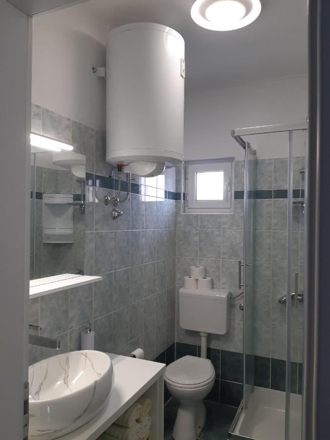 Apartments By The Sea Pag - 16100 Pag Town Εξωτερικό φωτογραφία