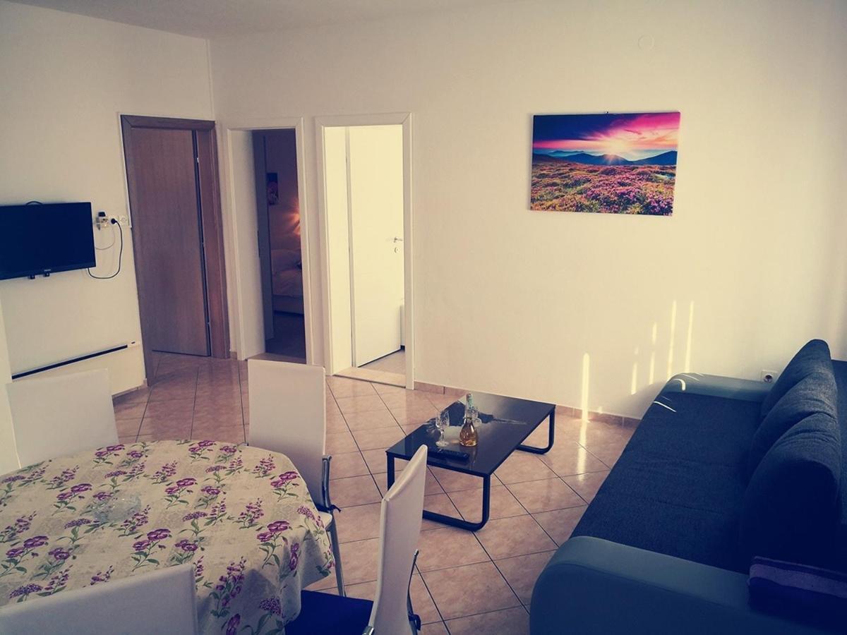 Apartments By The Sea Pag - 16100 Pag Town Δωμάτιο φωτογραφία